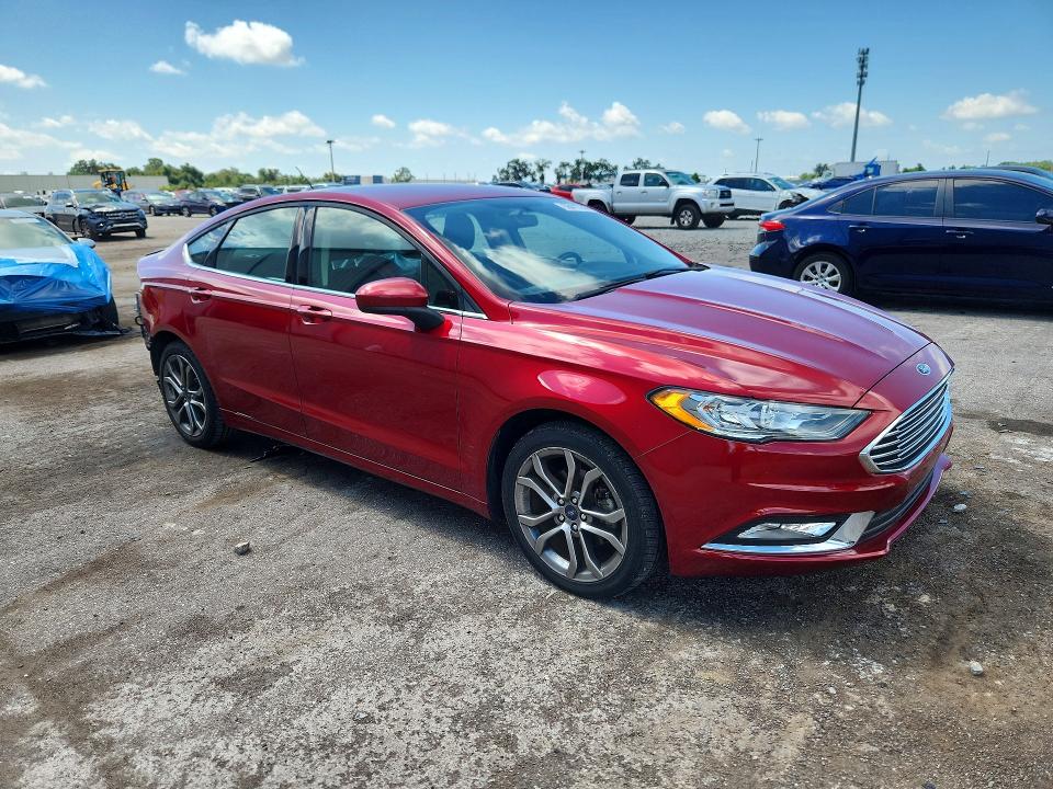 Photo 4 from auction – 2017 FORD FUSION with VIN 3FA6P0HD1HR189188