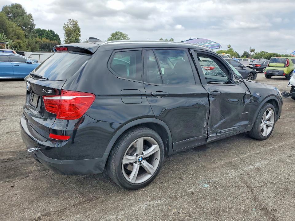 Photo 3 from auction – 2017 BMW X3 with VIN 5UXWX9C30H0W70139