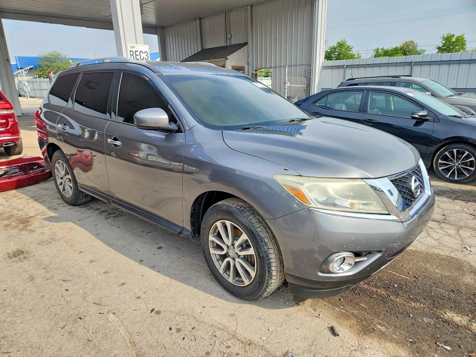 Photo 4 from auction – 2015 NISSAN PATHFINDER with VIN 5N1AR2MN1FC646890