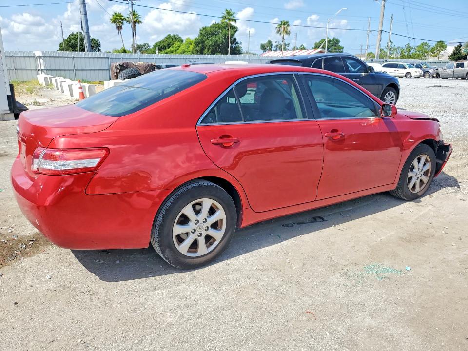 Photo 3 from auction – 2011 TOYOTA CAMRY with VIN 4T1BF3EK4BU641405