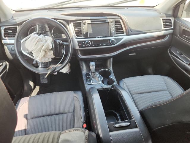 Photo 8 from auction – 2018 TOYOTA HIGHLANDER with VIN 5TDZZRFH6JS269830