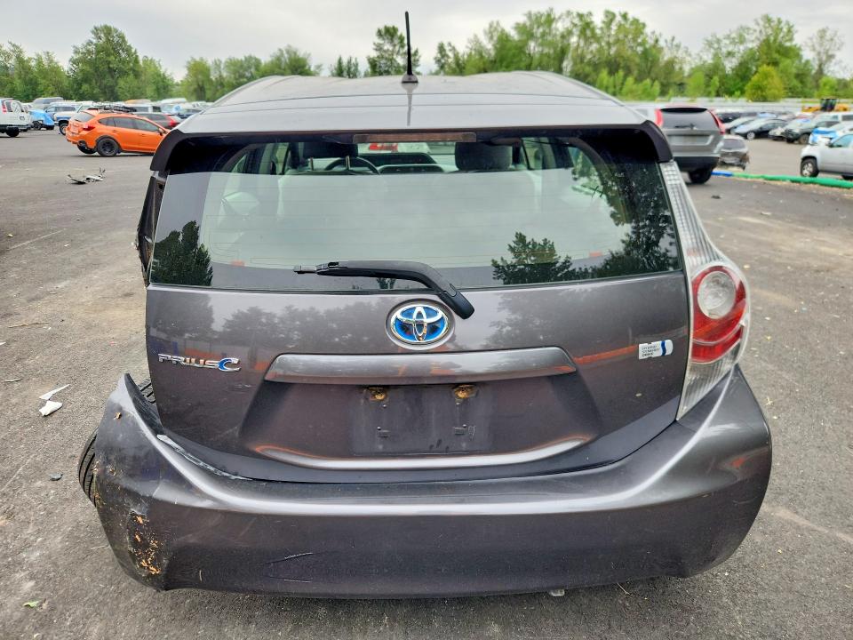 Photo 6 from auction – 2012 TOYOTA PRIUS C with VIN JTDKDTB37C1515730