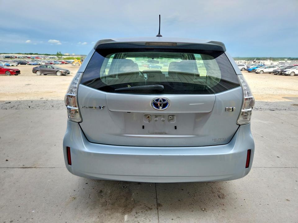 Photo 6 from auction – 2013 TOYOTA PRIUS V with VIN JTDZN3EU0D3234522
