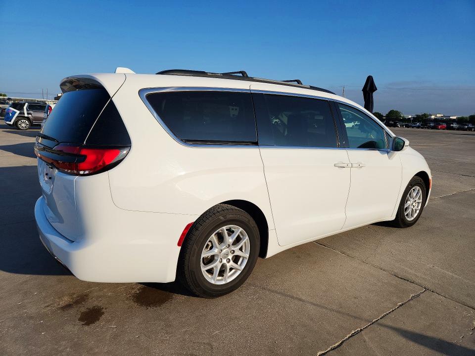 Photo 3 from auction – 2022 CHRYSLER PACIFICA with VIN 2C4RC1BG5NR206376
