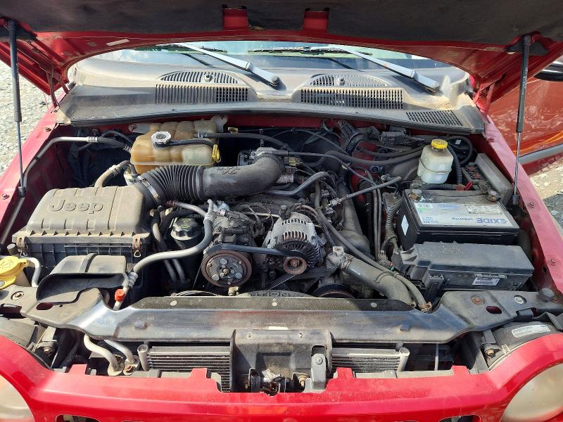 Photo 12 from auction – 2005 JEEP LIBERTY with VIN 1J4GL48K55W658768