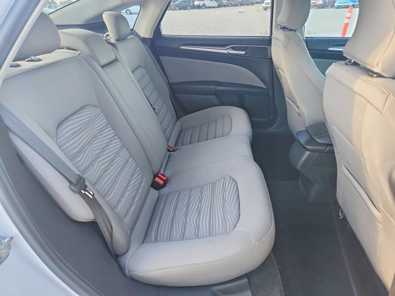 Photo 10 from auction – 2016 FORD FUSION with VIN 3FA6P0G72GR314502
