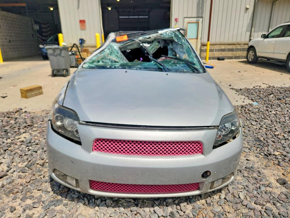 Photo 5 from auction – 2009 SCION TC with VIN JTKDE167X90279475