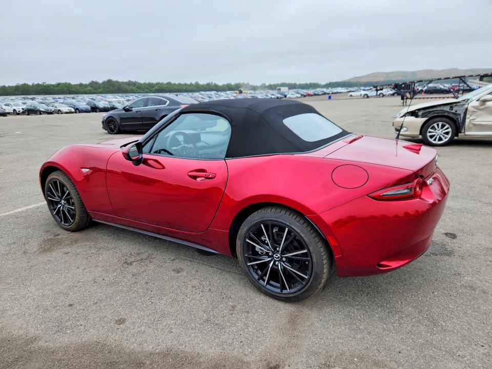 Photo 2 from auction – 2025 MAZDA MX-5 MIATA with VIN JM1NDAD78S0650981