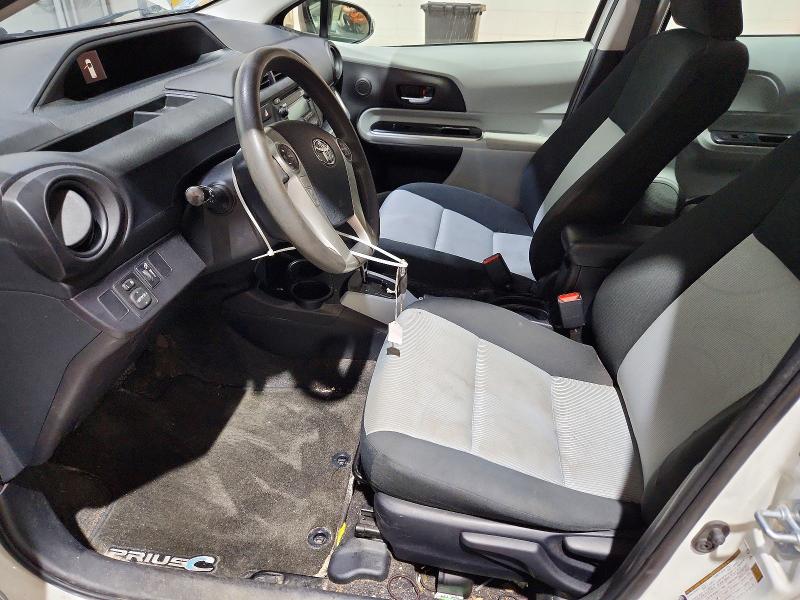 Photo 7 from auction – 2014 TOYOTA PRIUS C with VIN JTDKDTB3XE1567601