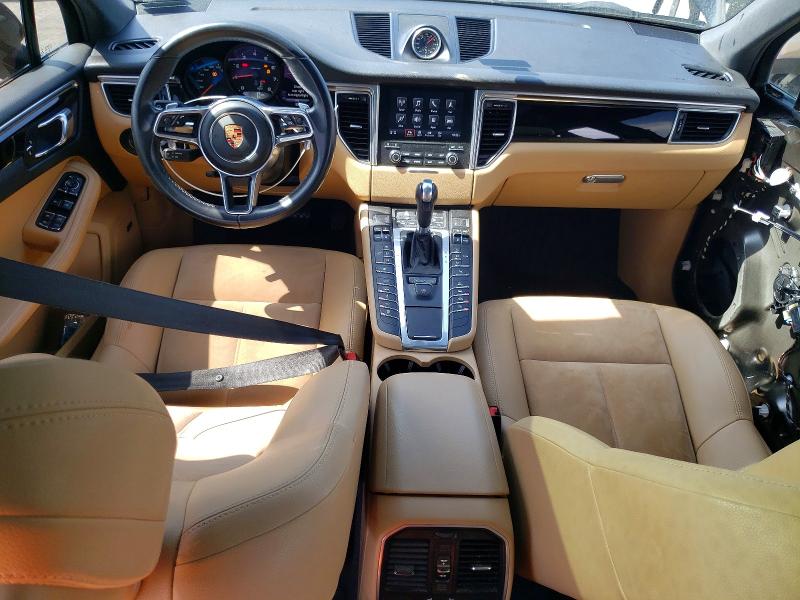 Photo 8 from auction – 2018 PORSCHE MACAN with VIN WP1AA2A50JLB17616