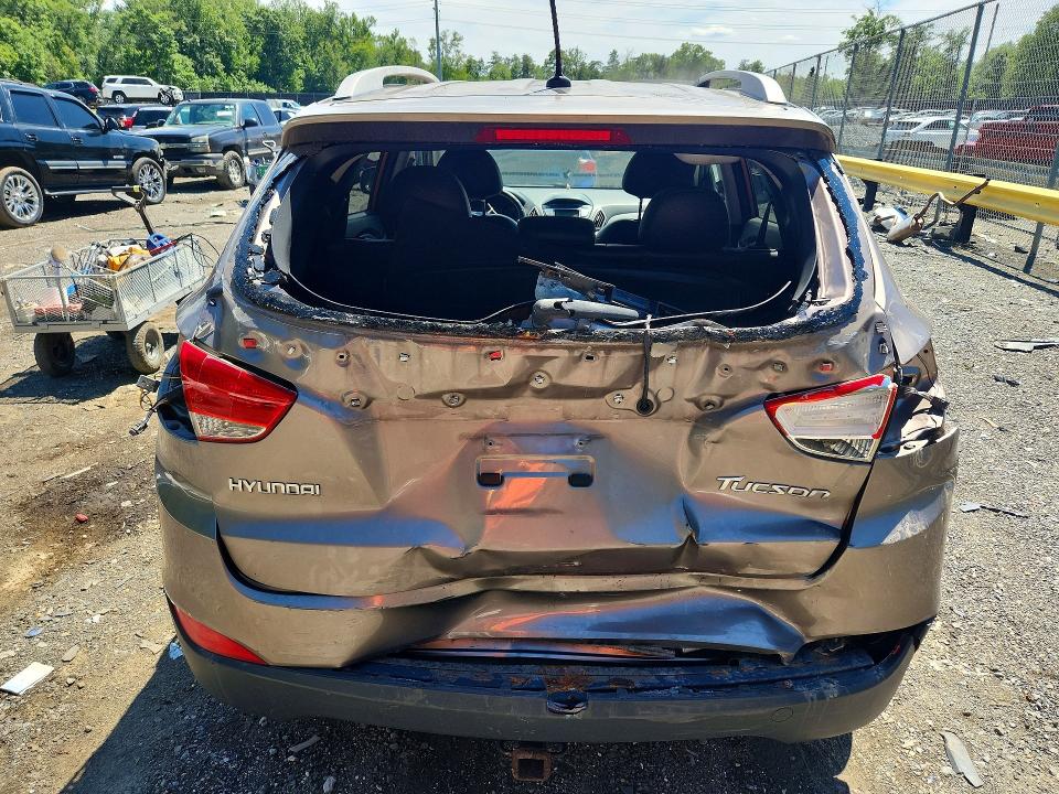 Photo 6 from auction – 2012 HYUNDAI TUCSON with VIN KM8JU3AC0CU339711