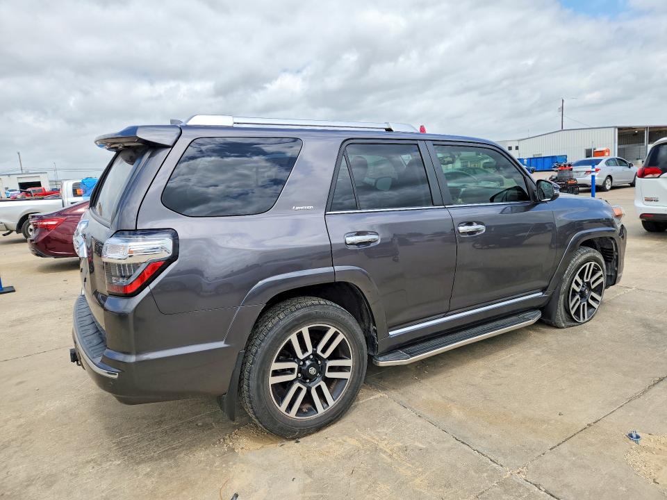 Photo 3 from auction – 2019 TOYOTA 4RUNNER with VIN JTEBU5JRXK5637566