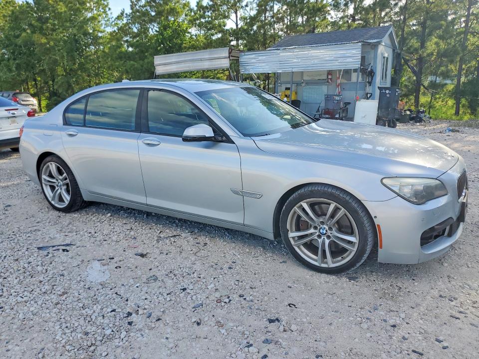 Photo 4 from auction – 2014 BMW 750 with VIN WBAYE8C58ED780434
