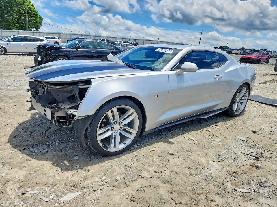CHEVROLET CAMARO 2018 with VIN 1G1FB1RX0J0122426 - Photo from auction