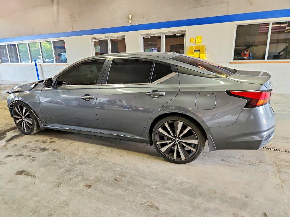 Photo 2 from auction – 2019 NISSAN ALTIMA with VIN 1N4BL4CV5KC197303
