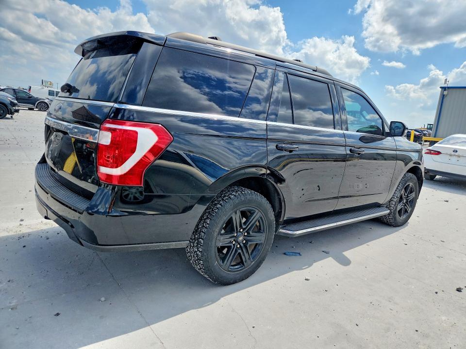 Photo 3 from auction – 2021 FORD EXPEDITION with VIN 1FMJU1HTXMEA49322