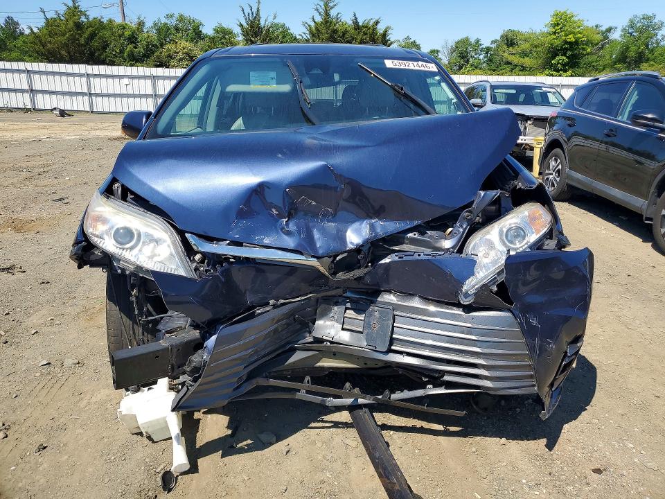 Photo 5 from auction – 2019 TOYOTA SIENNA with VIN 5TDYZ3DC3KS016501