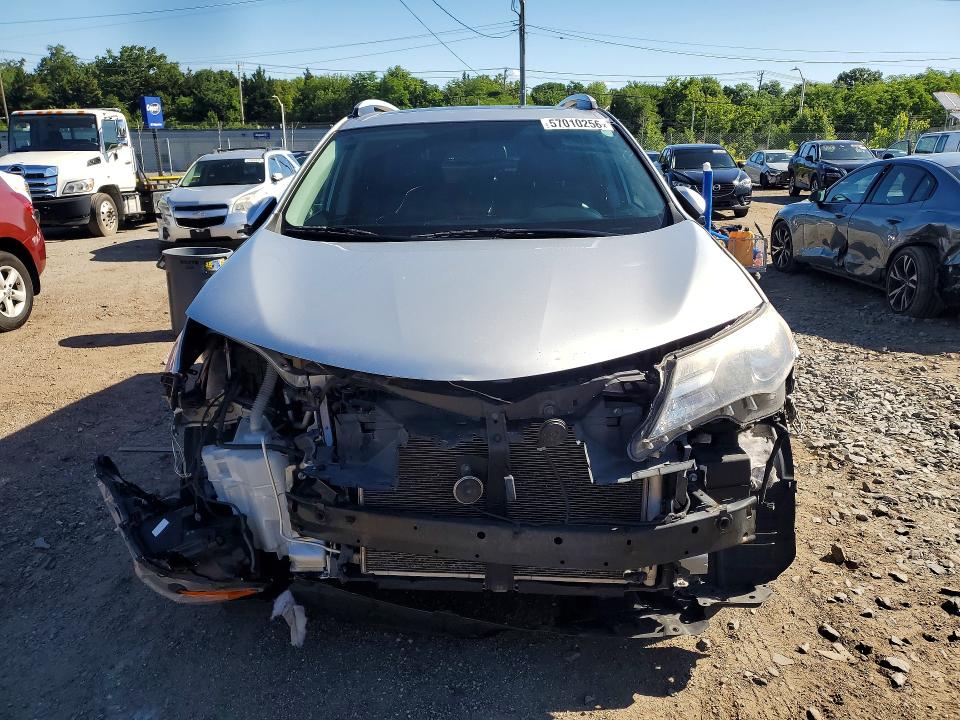 Photo 5 from auction – 2014 TOYOTA RAV4 with VIN 2T3YFREV6EW110242