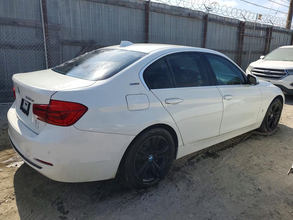 Photo 3 from auction – 2017 BMW 330E with VIN WBA8E1C32HA159282