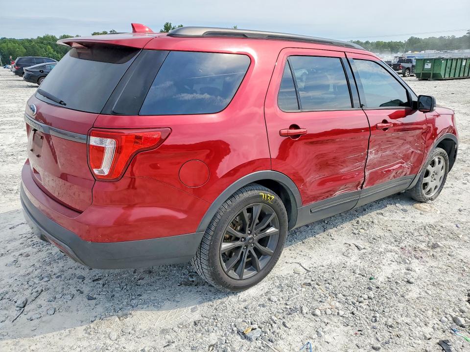Photo 3 from auction – 2017 FORD EXPLORER with VIN 1FM5K7D86HGB37922