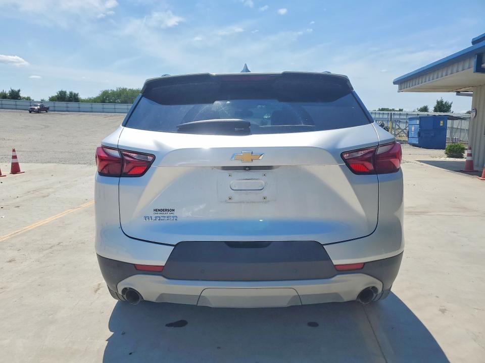 Photo 6 from auction – 2020 CHEVROLET BLAZER with VIN 3GNKBDR46LS651847