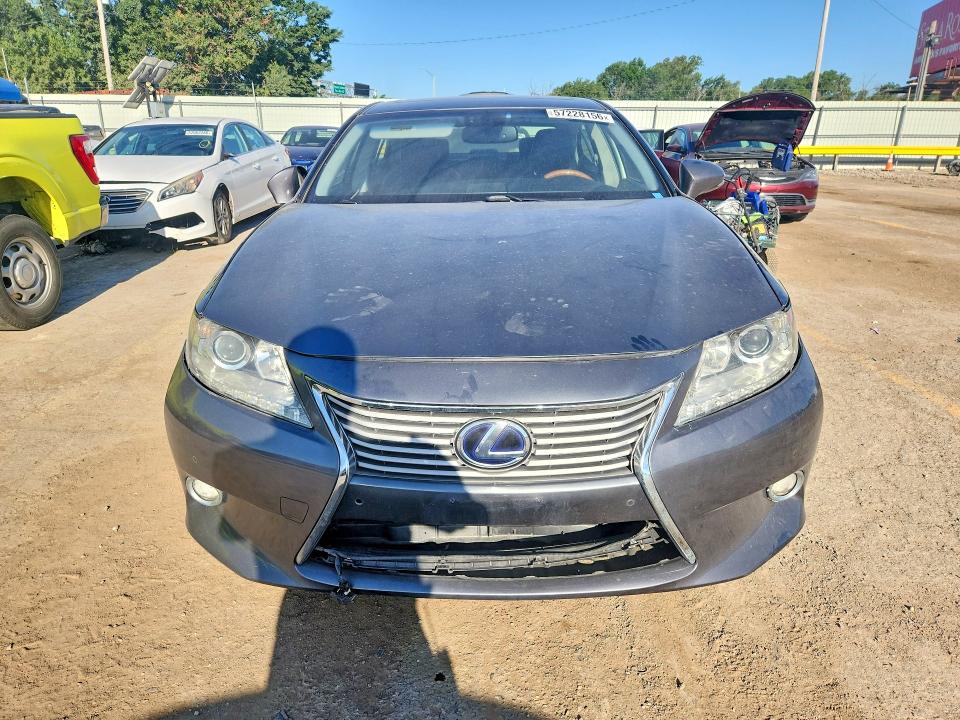 Photo 5 from auction – 2013 LEXUS ES with VIN JTHBW1GG4D2010720