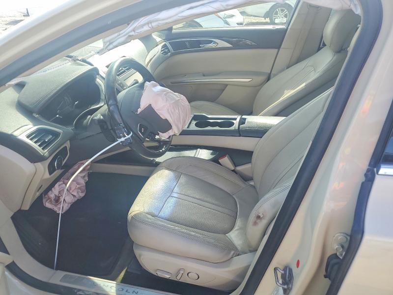 Photo 7 from auction – 2016 LINCOLN MKZ with VIN 3LN6L2LU7GR632513