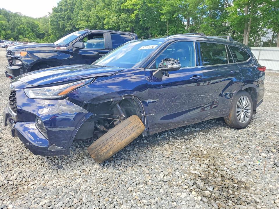 2020 TOYOTA HIGHLANDER - Търг №57733436