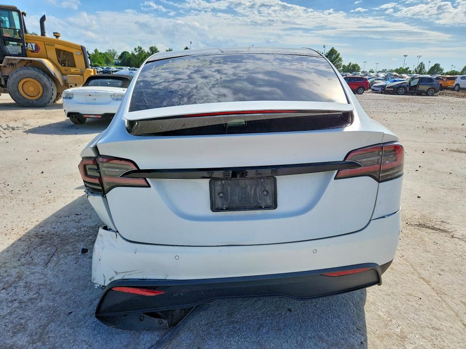 Photo 6 from auction – 2022 TESLA MODEL X with VIN 7SAXCBE59NF356223