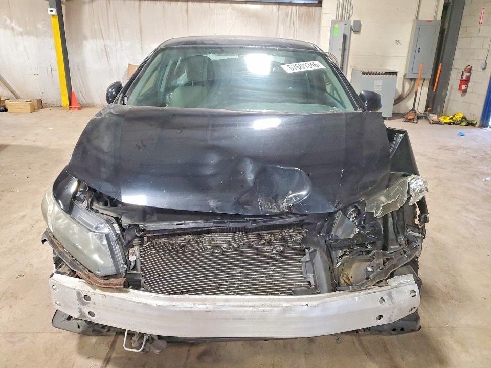 Photo 5 from auction – 2013 HONDA CIVIC with VIN 2HGFB2F59DH563747