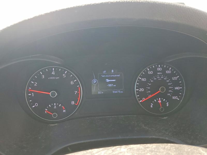 Photo 9 from auction – 2018 KIA OPTIMA with VIN 5XXGT4L32JG257471