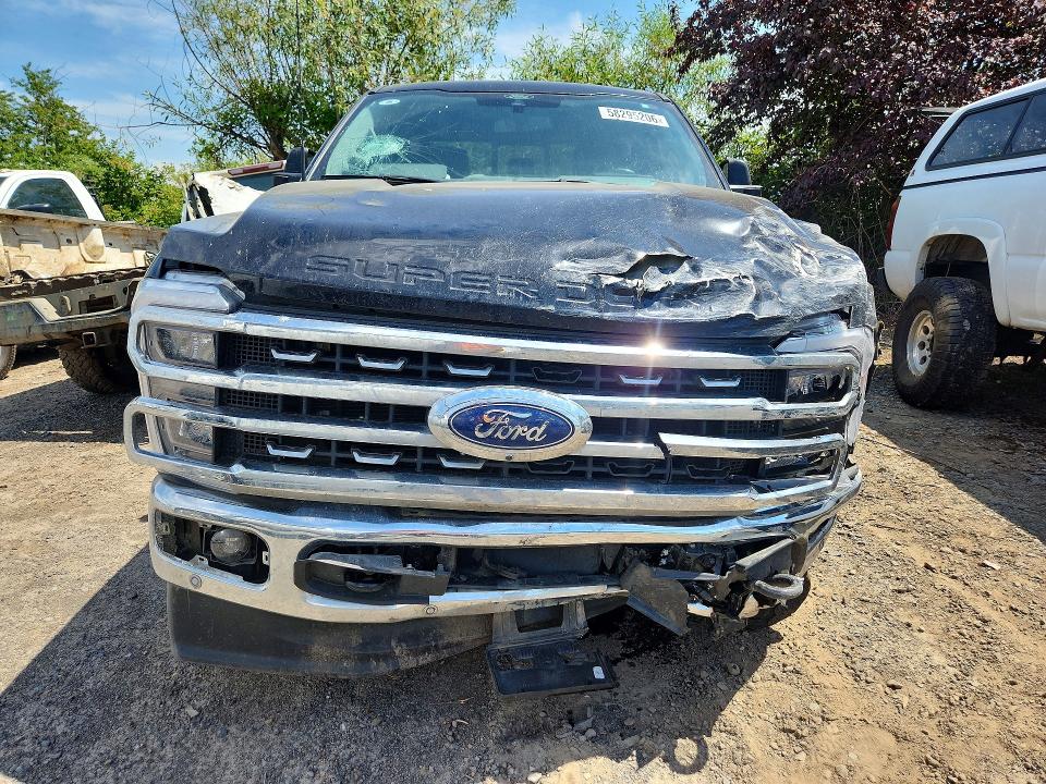 Photo 5 from auction – 2024 FORD F-350 with VIN 1FT8W3BT3REC86033