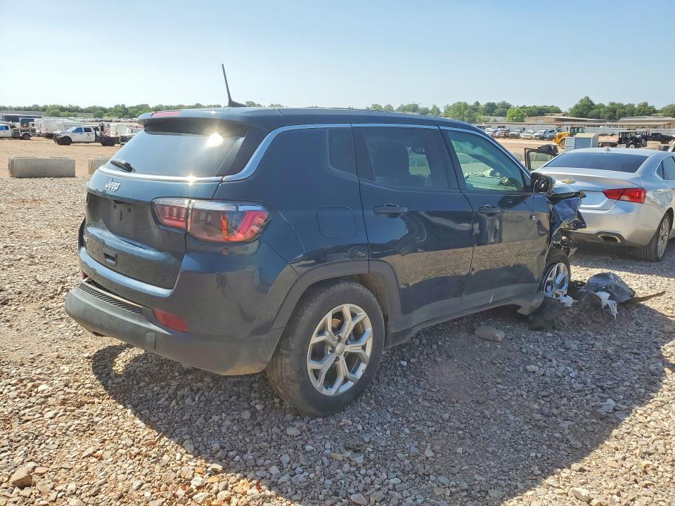 Photo 3 from auction – 2024 JEEP COMPASS with VIN 3C4NJDAN1RT170310