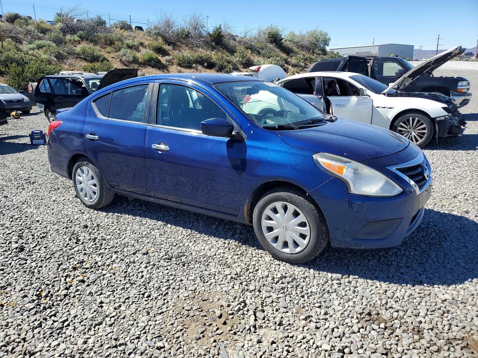 Photo 4 from auction – 2018 NISSAN VERSA with VIN 3N1CN7AP1JL864405