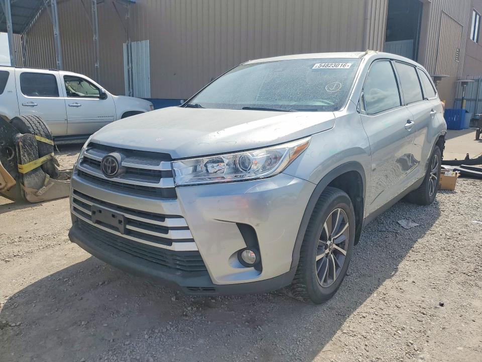 TOYOTA HIGHLANDER 2019 with VIN 5TDJZRFH7KS566488 - Photo from auction