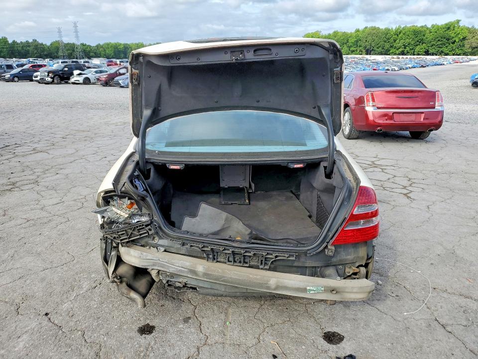 Zdjęcie 6 z aukcji – 2004 MERCEDES-BENZ E z VIN WDBUF70J94A462220