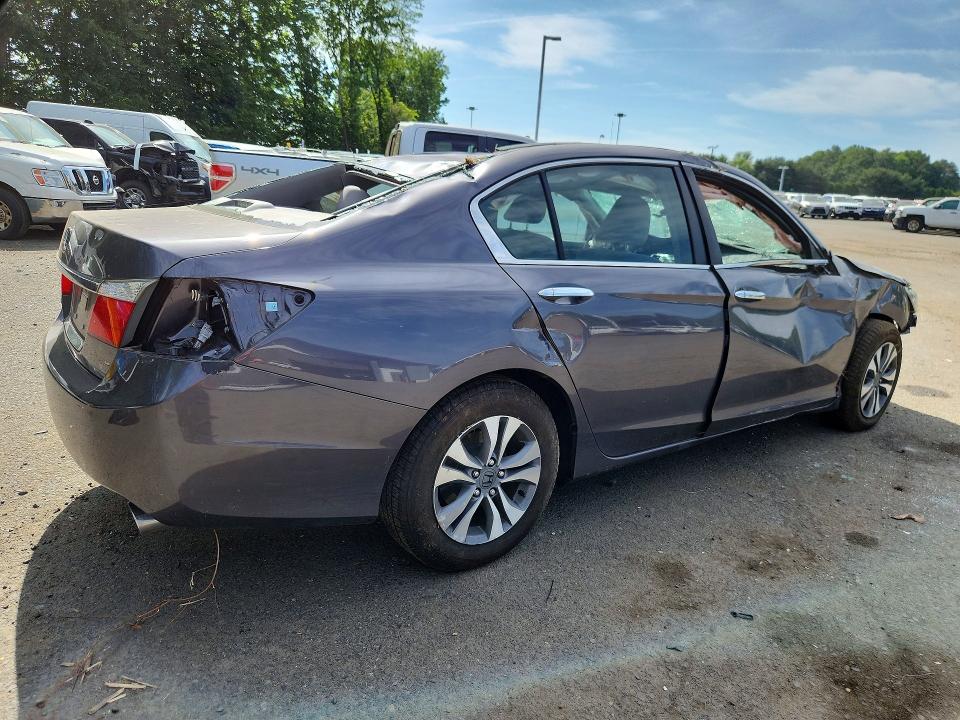 Photo 3 from auction – 2014 HONDA ACCORD with VIN 1HGCR2F32EA248785