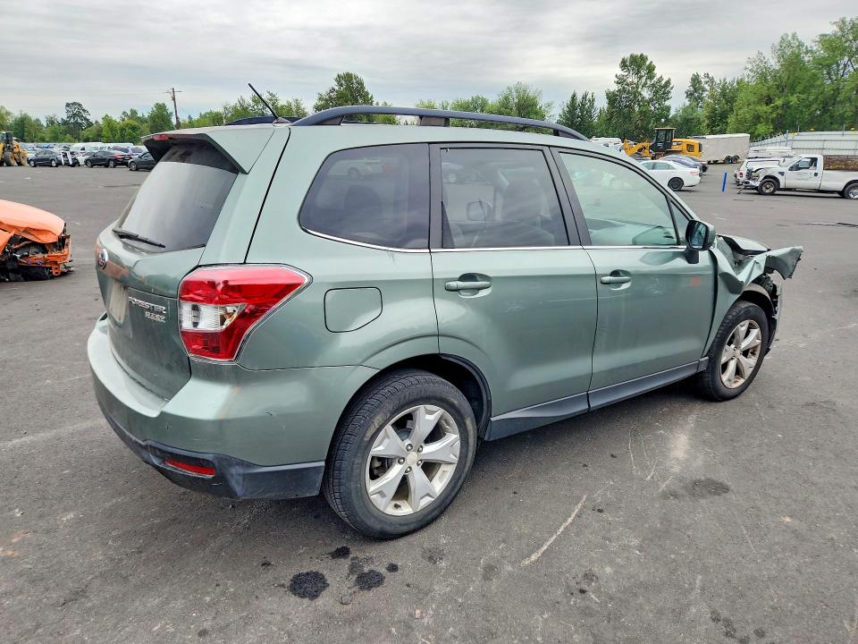Photo 3 from auction – 2015 SUBARU FORESTER with VIN JF2SJAHC5FH416597