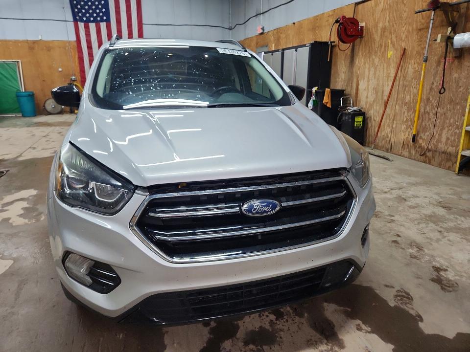 Photo 5 from auction – 2017 FORD ESCAPE with VIN 1FMCU9GDXHUD09991