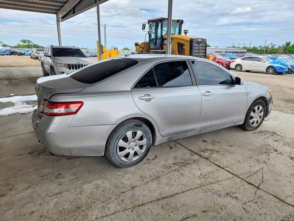 Photo 3 from auction – 2010 TOYOTA CAMRY with VIN 4T1BF3EK4AU016291
