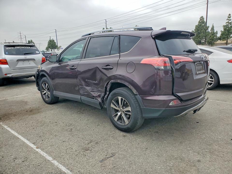 Photo 2 from auction – 2017 TOYOTA RAV4 with VIN 2T3WFREV2HW331820