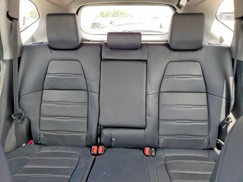 Photo 10 from auction – 2017 HONDA CR-V with VIN 7FARW1H83HE027362