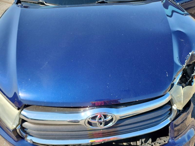 Photo 11 from auction – 2016 TOYOTA HIGHLANDER with VIN 5TDJKRFH9GS300014