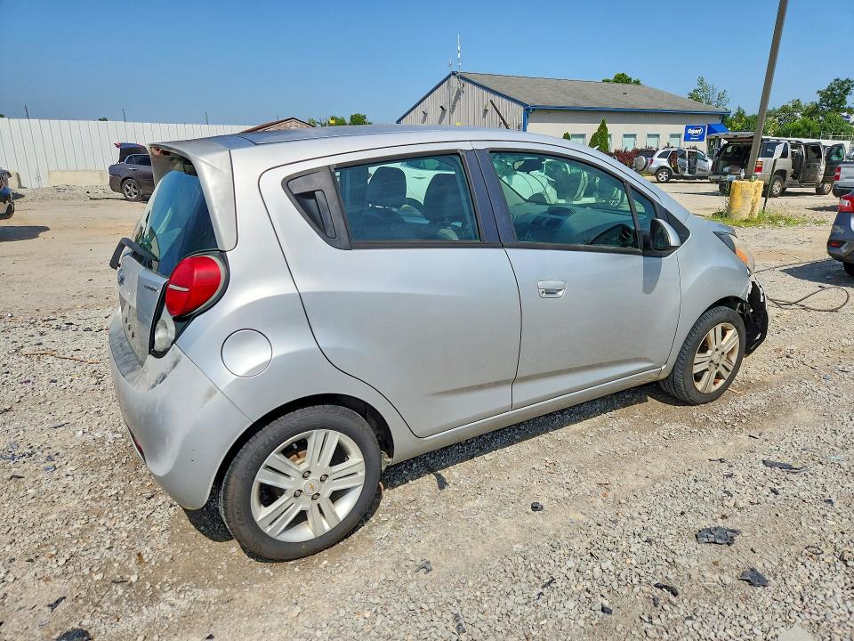 Photo 3 from auction – 2014 CHEVROLET SPARK with VIN KL8CD6S97EC412639