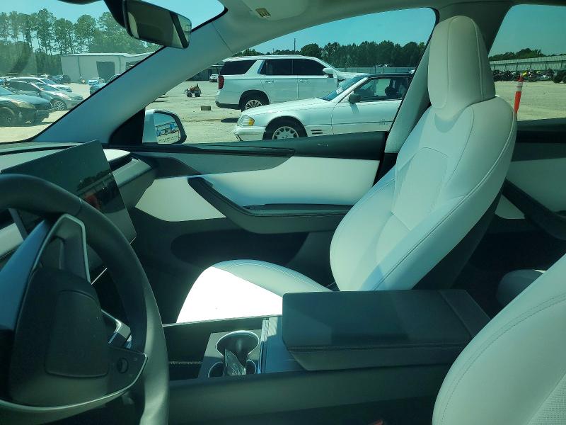 Photo 7 from auction – 2026 TESLA MODEL Y with VIN 7SAYGDEE4TA390696