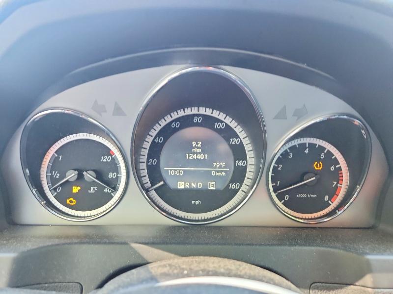 Photo 9 from auction – 2011 MERCEDES-BENZ C with VIN WDDGF8BB9BR148615