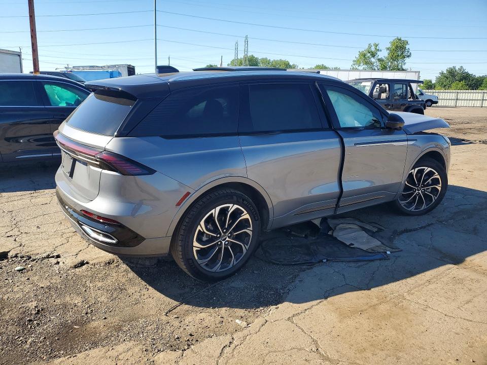 Photo 3 from auction – 2025 LINCOLN NAUTILUS with VIN 5LMPJ8K49SJ951815