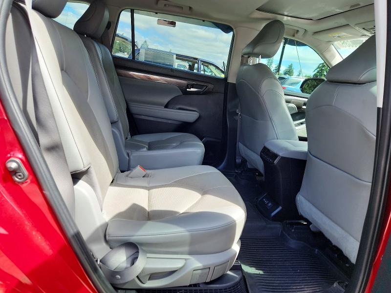 Photo 11 from auction – 2023 TOYOTA HIGHLANDER HYBRID with VIN 5TDXBRCH8PS585254