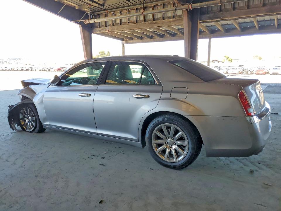 Photo 2 from auction – 2014 CHRYSLER 300C with VIN 2C3CCAEG3EH378563