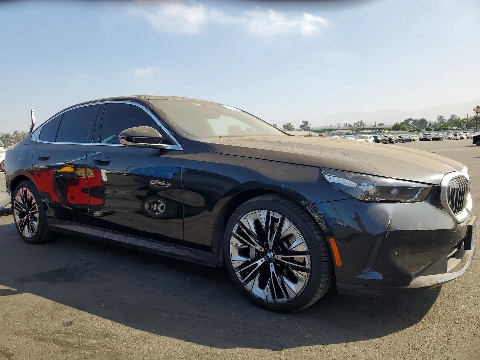 Zdjęcie 4 z aukcji – 2024 BMW 530 z VIN WBA43FJ02RCS94567